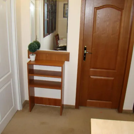 Dino Privates Emerald * Banszko