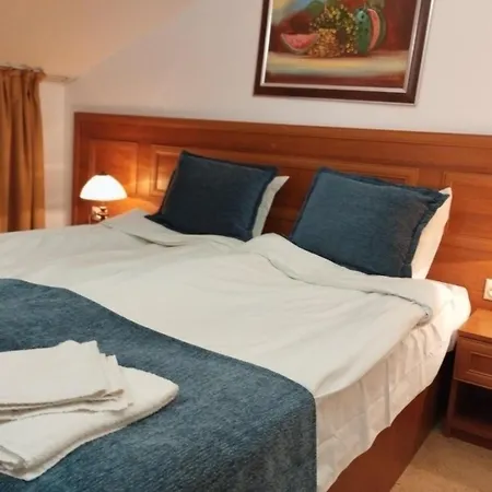 Dino Privates Emerald Bansko