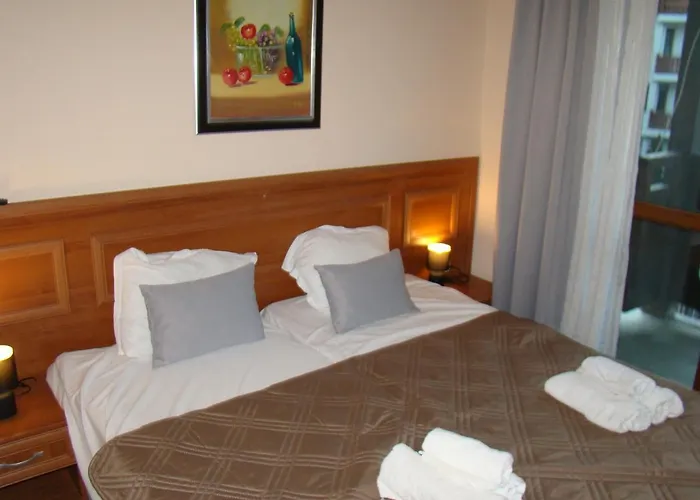 Dino Privates Emerald アパート